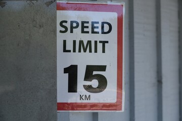 Obraz premium New Zealand Rotorua Speed Limit Outdoor Warning Sign Roadside 29.11.2025