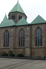 Teilansicht der M&uuml;nsterkirche in Essen