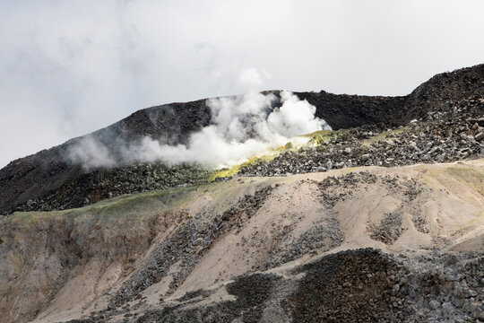 Wanderung in  der Caldera des aktiven Vulkans   Sierra Negra- Galapagos Insel Isabela