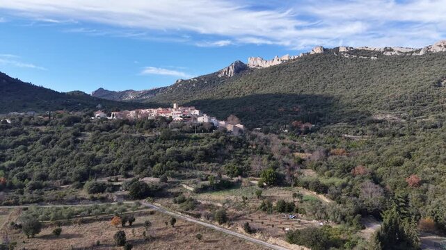 Ch&acirc;teau de Peyrepertuse dans l'Aude en France	