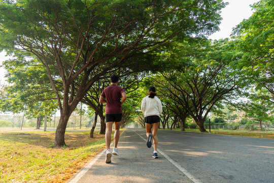 The couple went for a run and exercised in the morning.