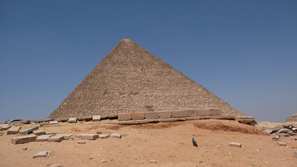 pyramids of giza