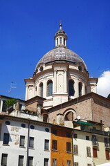 Obraz premium Dome of the Basilica of Saint Andrew the Apostle in Mantua, Italy