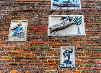 Architektur , Sehensw&uuml;rdigkeiten und Touristenattraktionen in der Altstadt von Amsterdam, Niederlande, Holland