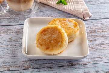 Fried homemade cottage cheese syrniki