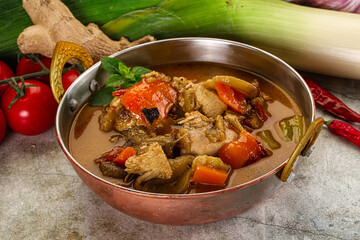 Thai curry with chicken and basil