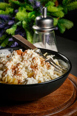 Pasta with cottage cheese, cinnamon and sugar.