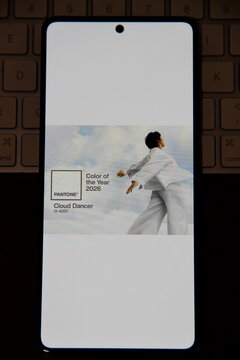 PANTONE Color 2026 - Cloud Dancer - 11-4201 TCX