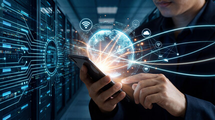 M&atilde;os Segurando Tablet com Rede Abstrata de Dados Globais e Intelig&ecirc;ncia Artificial Brilhante - Conceito de Tecnologia Futura e Inova&ccedil;&atilde;o Digital