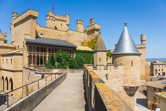 In the historic centre of Olite