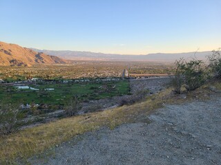 Naklejka premium Palm Springs and Peninsular range mountains at sunrise