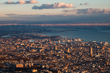 摩耶山から見下ろす神戸市街と大阪方面の夕景