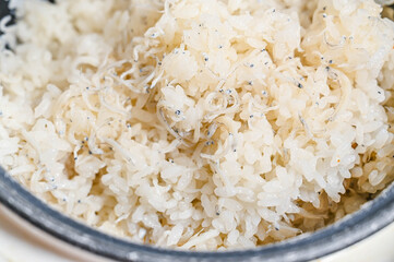 炊きあがったしらすご飯