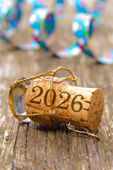Neujahr und Silvester mit Jahreswechsel von 2025 auf 2026 mit Champagner, Feier und Party  - digital bearbeitet - FOTOMONTAGE