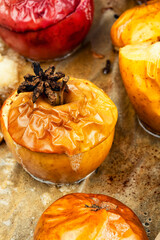 Traditional Baked Apples with Aromatic Spices