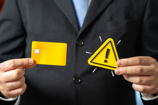 Attention to the rules for using a corporate credit card. Corporate spending control, expense policies and financial discipline. Preventing misuse, improving transparency