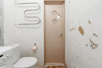 modern bathroom room with toilet and washing machine