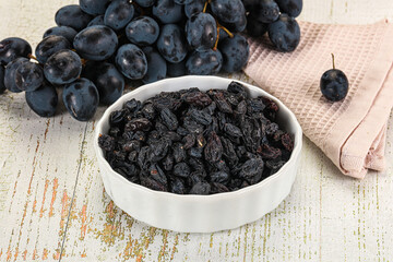 Dry ripe sweet blue raisin