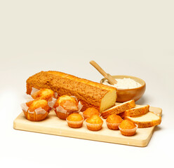 bodegon magdalenas y bollo 