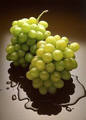 racimo de uvas blancas