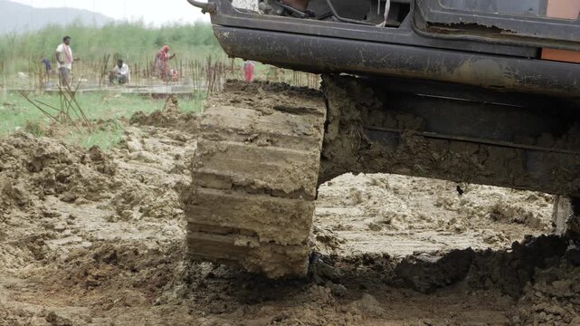 Epic Digging - The Power of a JCB Crane in Action