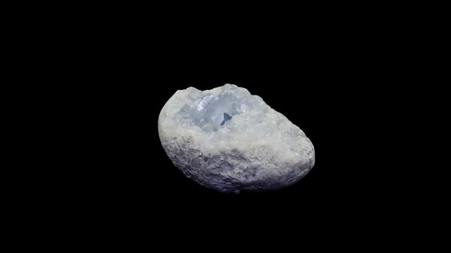 セレスタイト原石の繊細な青い結晶 マクロ映像