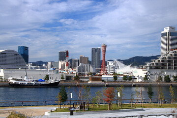 神戸港新港第2から見たメリケンパーク方面の風景