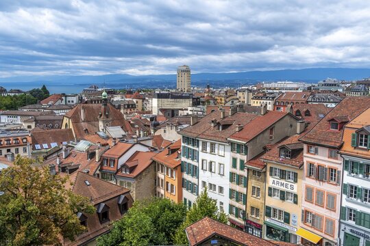 City view with Lake Geneva, City of Lausanne, Canton of Vaud, Switzerland