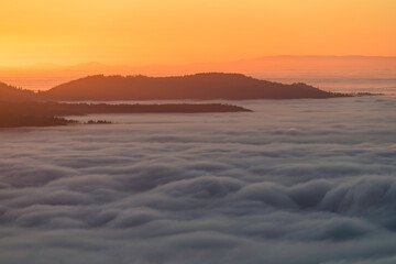 Abendrot &uuml;ber dem Nordschwarzwald bei Inversionswetterlage