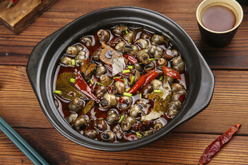Sichuan Fried Snail Stir-Fry in Clay Pot - Spicy Asian Cooking