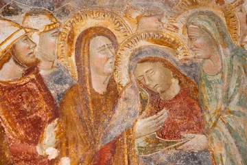 Wandcirkels plexiglas Jezus Christus AMALFI, ITALY - OCTOBER 3, 2025: The Sorrow of mother Mary under the cross - detail of Crucifixion fresco in the atrium of  Duomo by Roberto di Oderisio from second half of 14. cent.  © Renáta Sedmáková