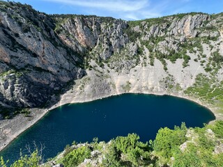 Monument of nature Blue Lake in the Imotski region (Imotski, Croatia) - Geomorfolo&scaron;ki spomenik prirode Modro jezero u Imotskoj krajini, Imotski (UNESCO GeoPark), Hrvatska