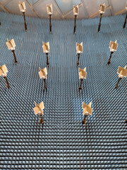 Anechoic chamber with multiple antennas for wireless testing