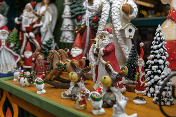Fototapeta premium Festive Christmas decorations with glowing lights, ornaments, and seasonal decor creating a warm holiday atmosphere perfect for celebrations, winter mood, and joyful seasonal concepts