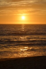 Obraz premium Sunset over the sea at Half Moon Bay, California 