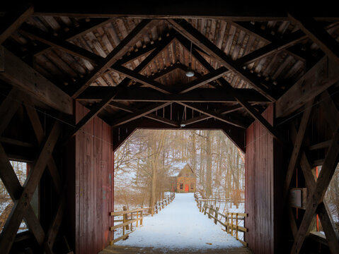 The Town Bridge, built in 1820 over the Mill River at the Eli Whitney Museum in Hamden, New Haven County, Connecticut, United States.