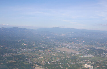 Obraz premium A panoramic view of the city from above.