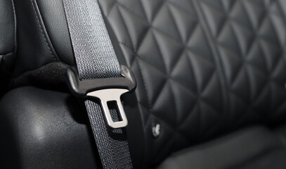 Fasten your seatbelt before driving to prevent accidents