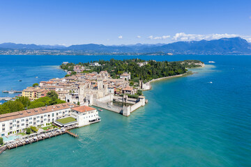 Obraz premium Historic peninsula of Sirmione on Lake Garda - Sirmione, Italy