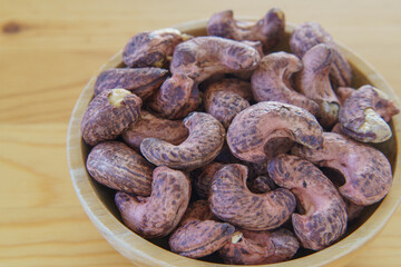 皮つきカシューナッツ