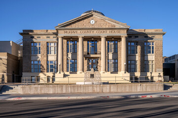 Mohave county courthouse in downtown Kingman.