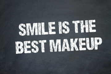 Fototapeta premium Smile is the best Makeup 