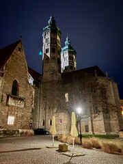 Blick von den T&uuml;rmen der Stadt Naumburg: Marientor, Marien-Magdalenen-Kirche, de Stadtkirche St.-Wenzel und der Naumburger Dom, Blick zum Weihnachtsmarkt und dem Borlachturm
