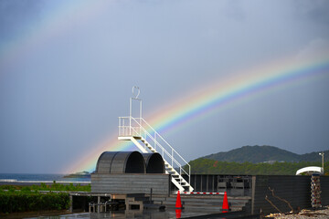 虹が出る江口浜