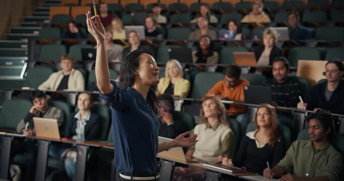 University Professor Leads an Interactive Lecture on the Importance of Modern Education, Future Careers in Data Science, Artificial Intelligence,  Biotechnology, Digital Marketing, and Cybersecurity