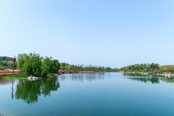 The natural scenery of the ecological lake in Chengdu Jincheng Park