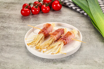 Grilled enoki mushroom with bacon