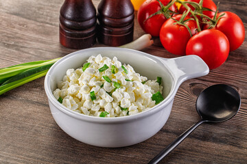 Cottage cheese with green onion