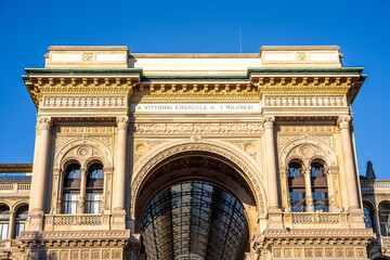 Obraz premium Shopping gallery Galleria Vittorio Emanuele II. in Milan, Italy