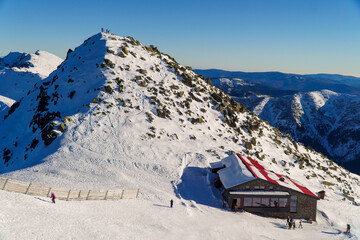 Jasna Chopok , widoki ze szczytu na inne szczyty Tatr Niżnych © rob